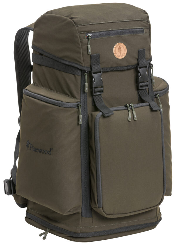 1910-241-01_pinewood-backpack-wildmark_suede-brown